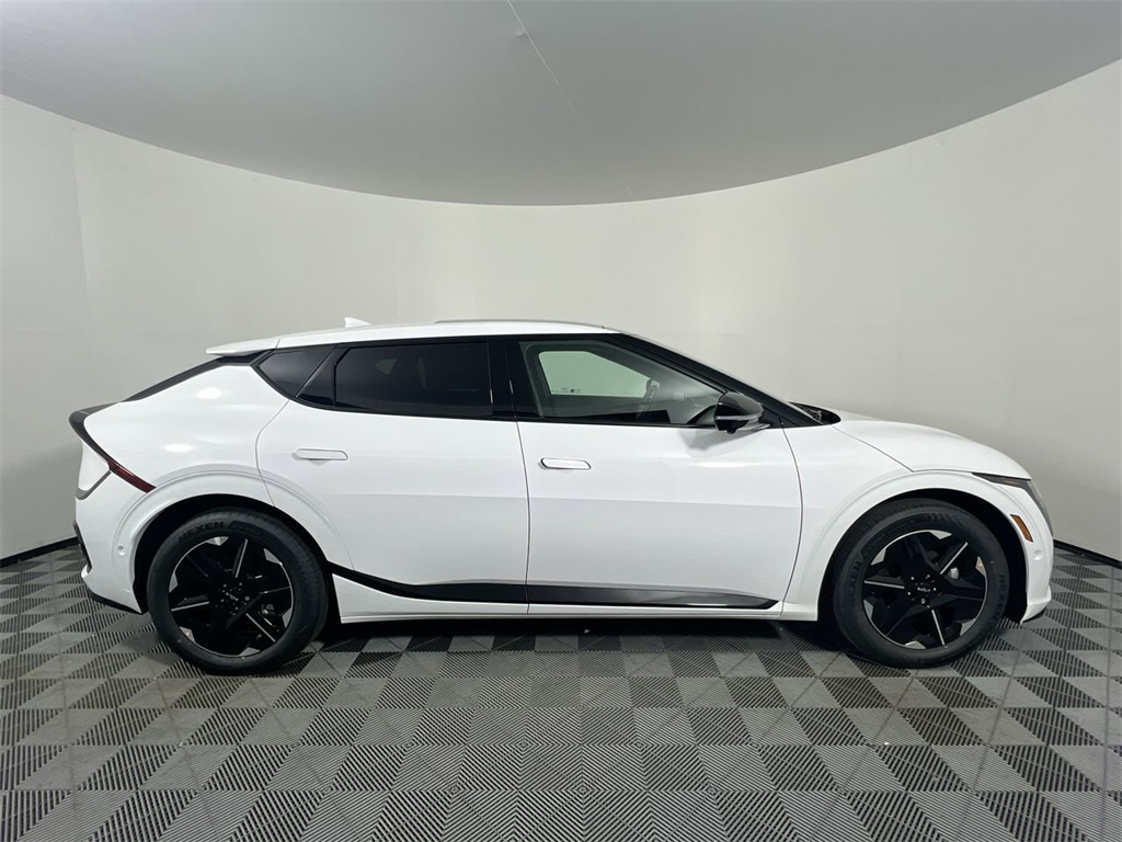 2025 Kia EV6 GT-Line photo 2