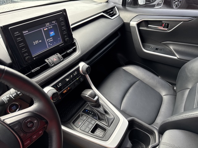 2021 Toyota RAV4 XLE Premium photo 40