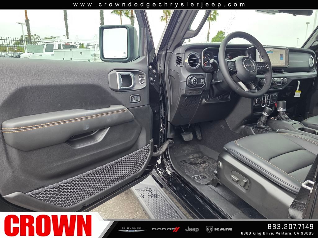 2025 Jeep Gladiator Sport photo 15