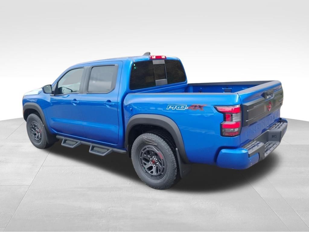 2025 Nissan Frontier PRO-4X photo 4