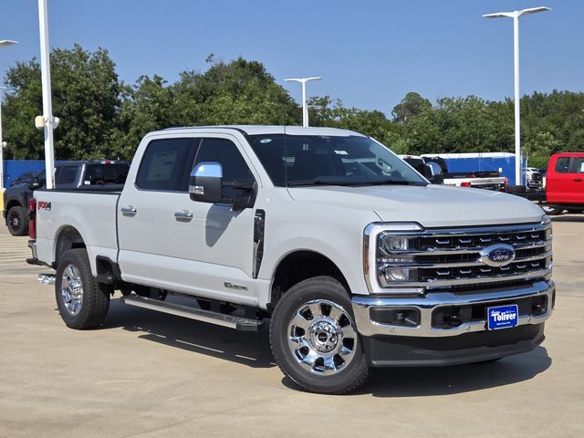 2026 Ford F-250 Lariat photo 2