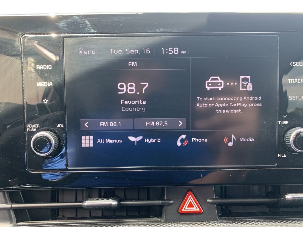 2023 Kia Sportage Hybrid LX photo 22