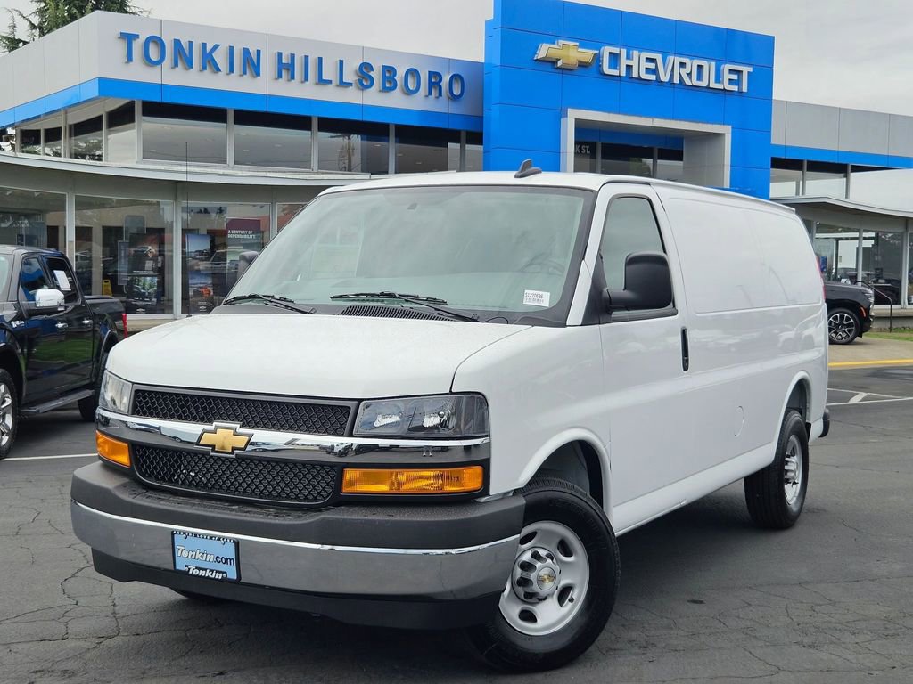 2025 Chevrolet Express Cargo 2500 photo 2