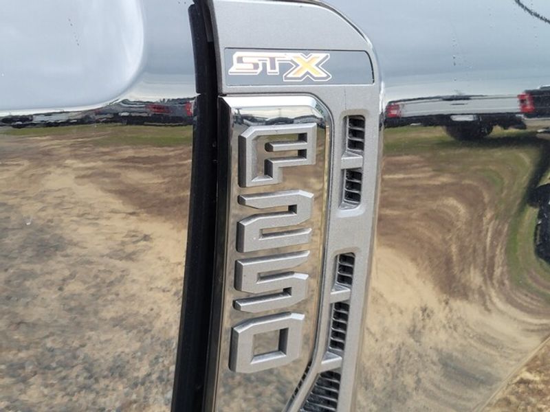 2025 Ford F-250 XL photo 13