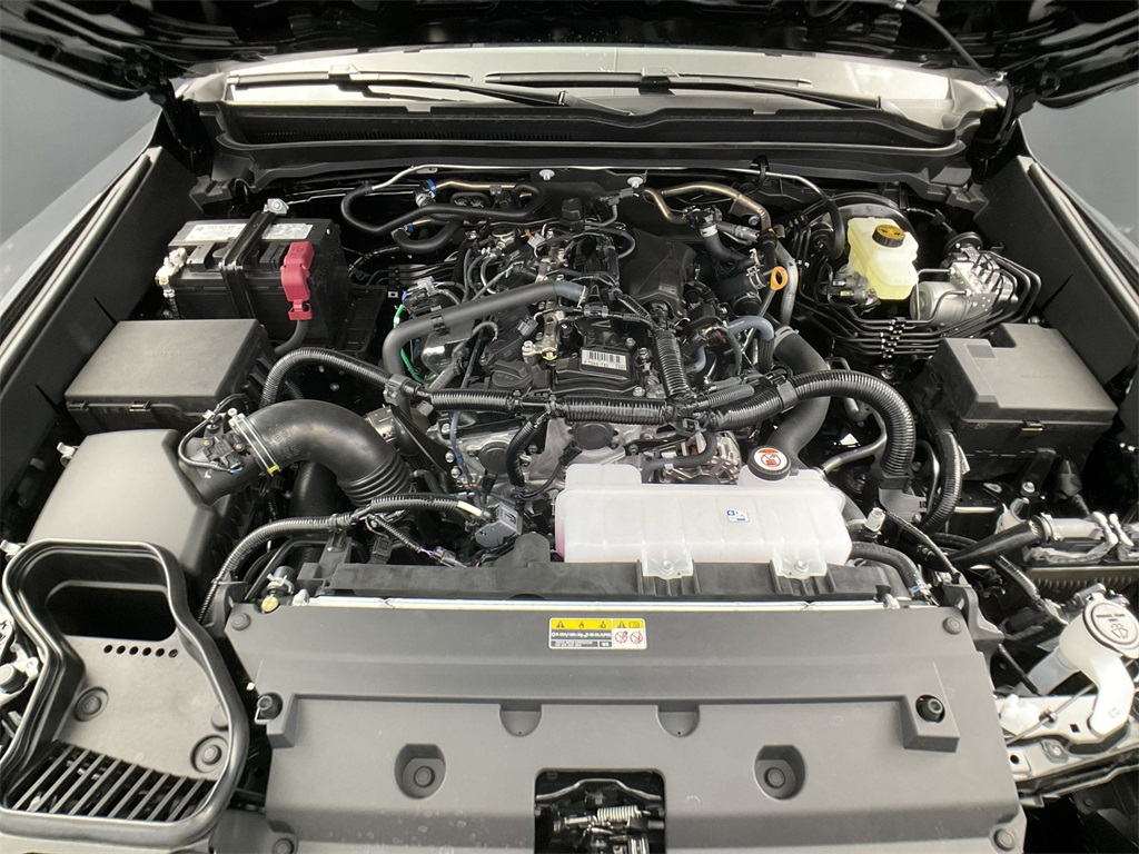 2025 Toyota Tacoma SR5 4x4 Double Cab photo 30