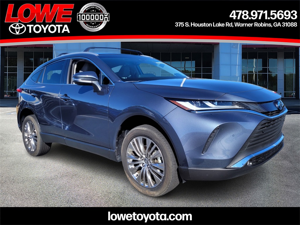 2024 Toyota Venza XLE's photo