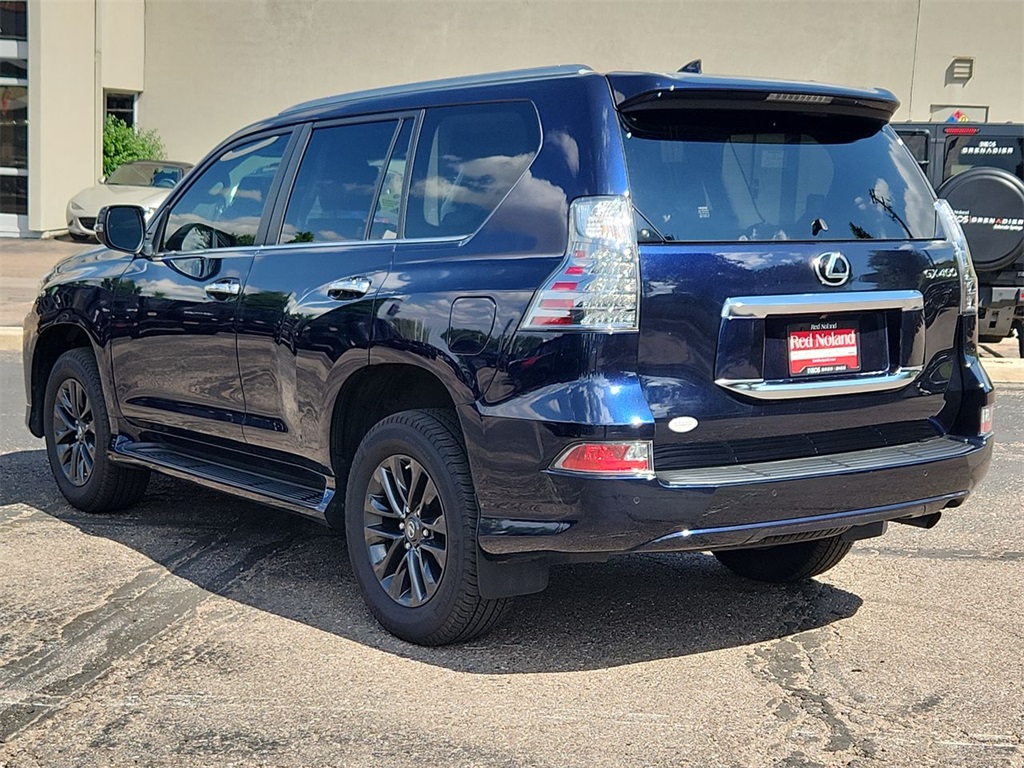 2023 Lexus GX Premium photo 3