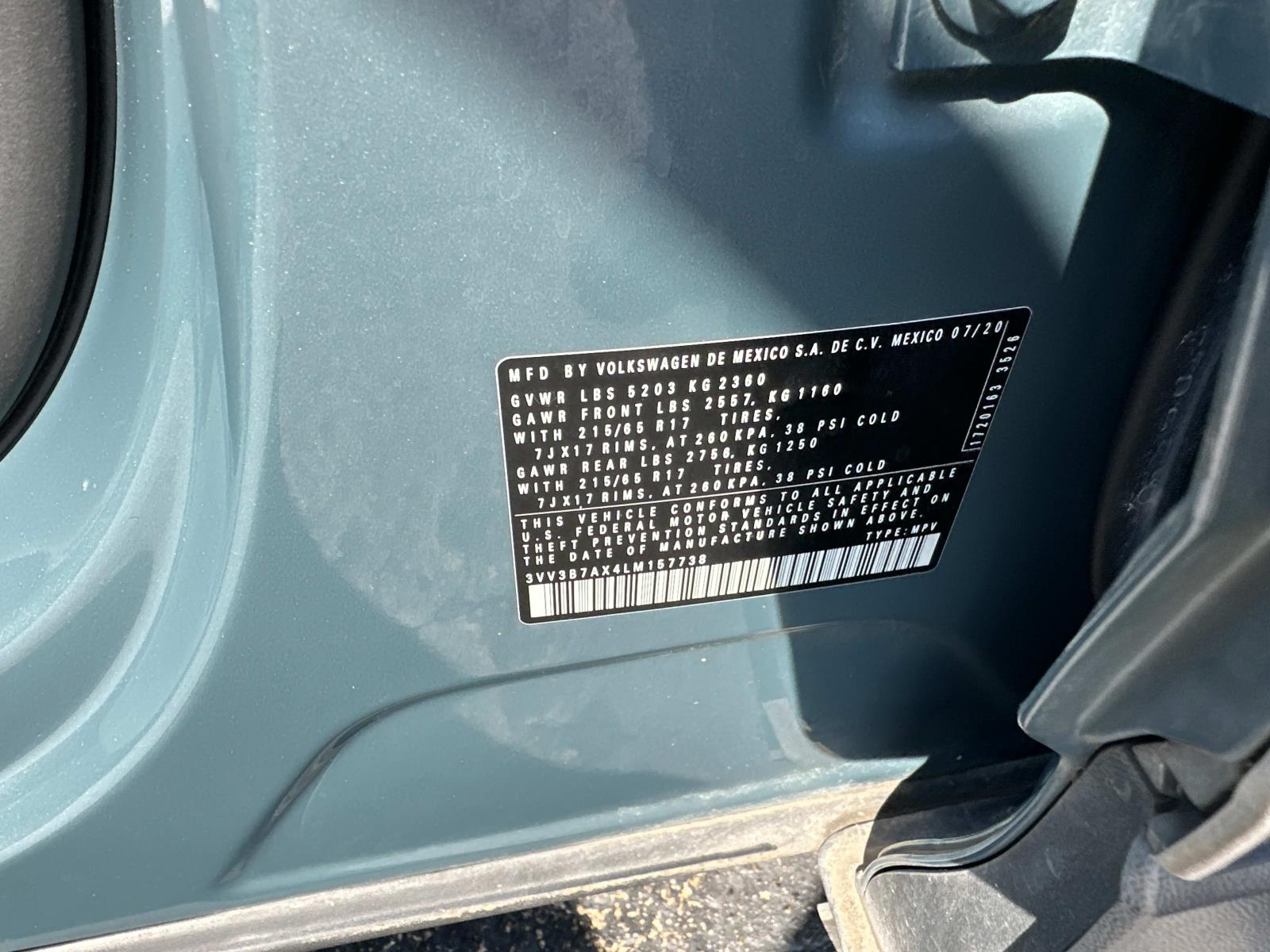 2020 Volkswagen Tiguan SE photo 17