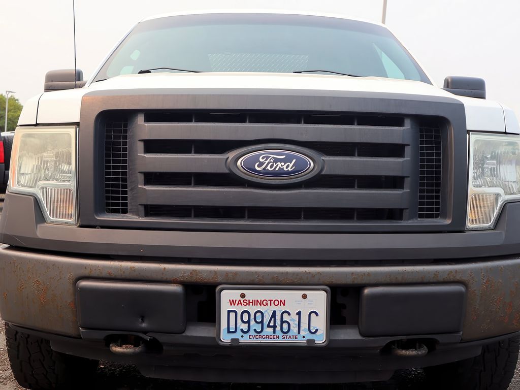2010 Ford F-150 XL photo 8