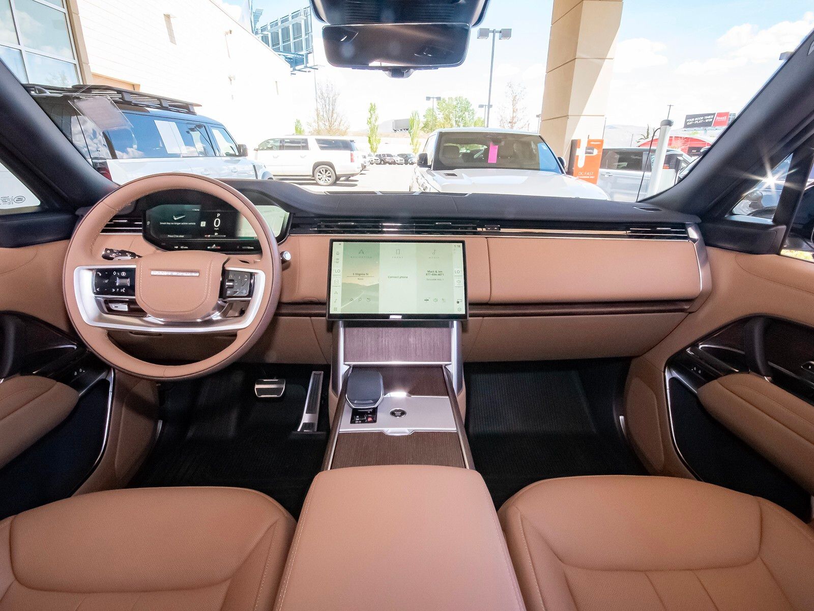 2025 Land Rover Range Rover SE photo 38