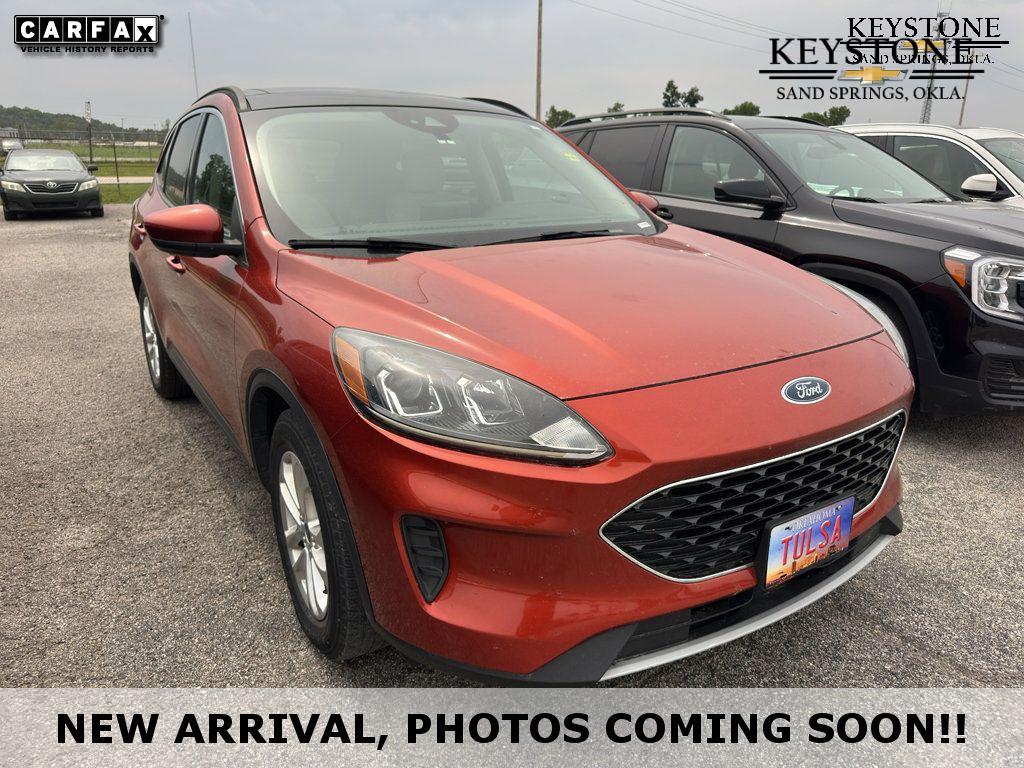 2020 Ford Escape SE's photo