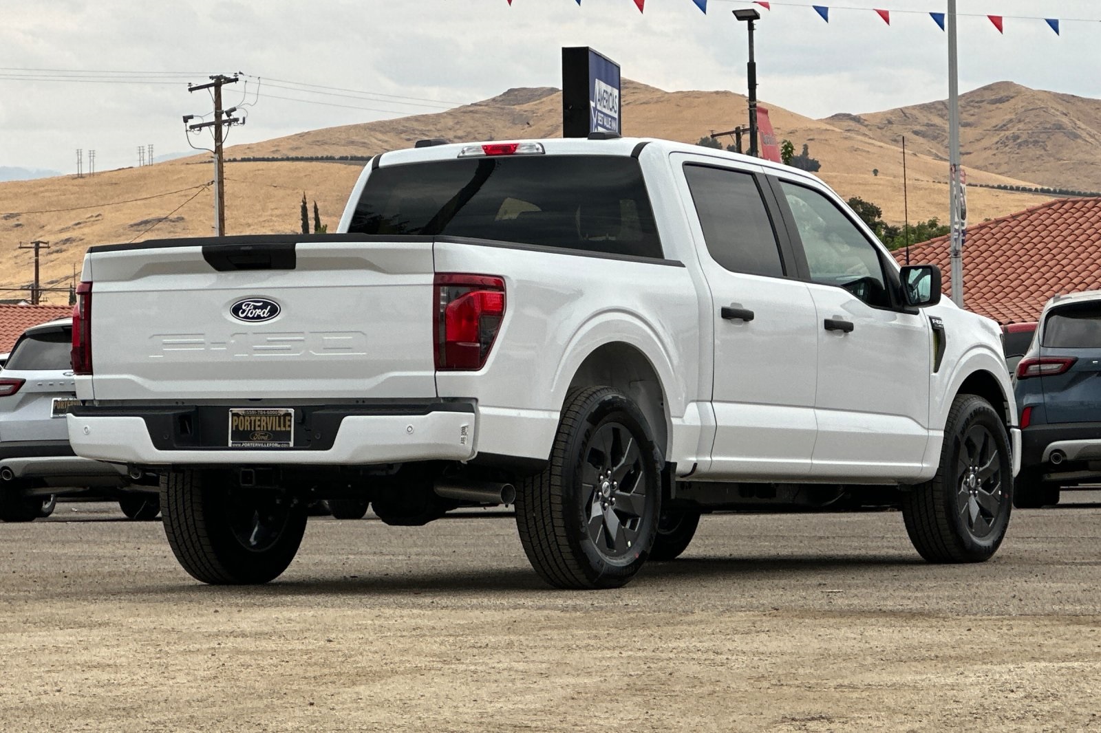 2025 Ford F-150 STX photo 4