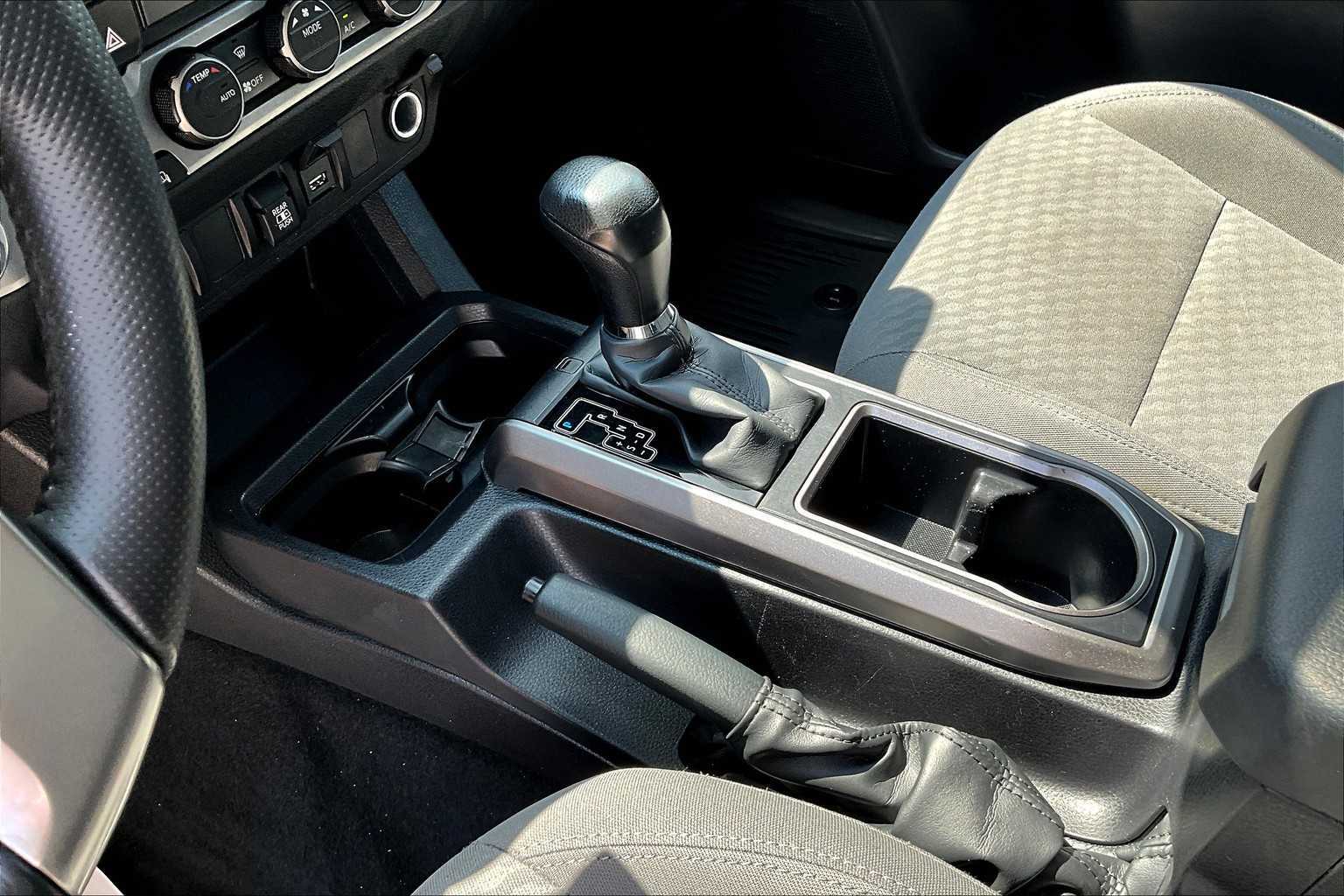 2023 Toyota Tacoma SR5 photo 15