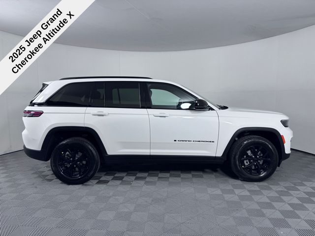 2025 Jeep Grand Cherokee Altitude X photo 9
