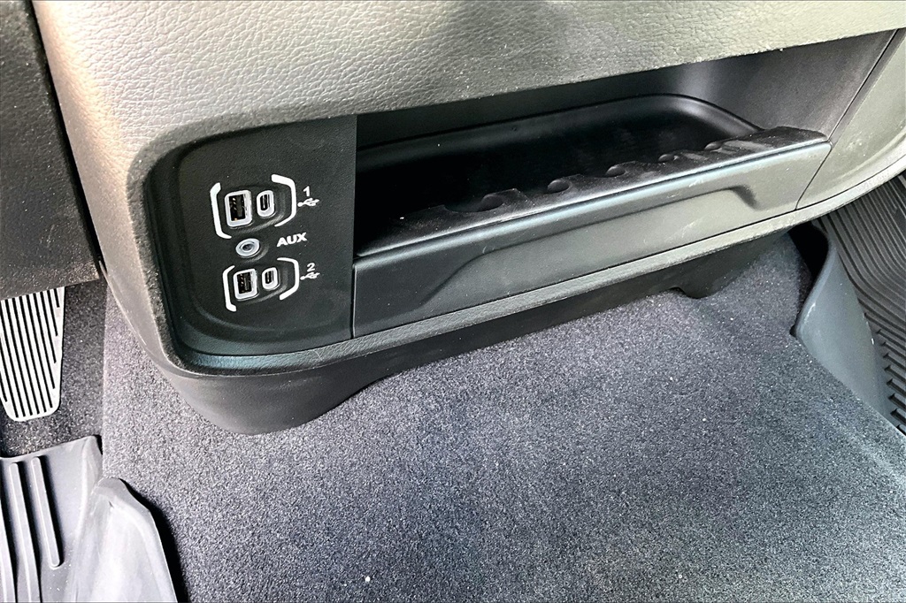 2026 Ram 2500 Tradesman photo 17