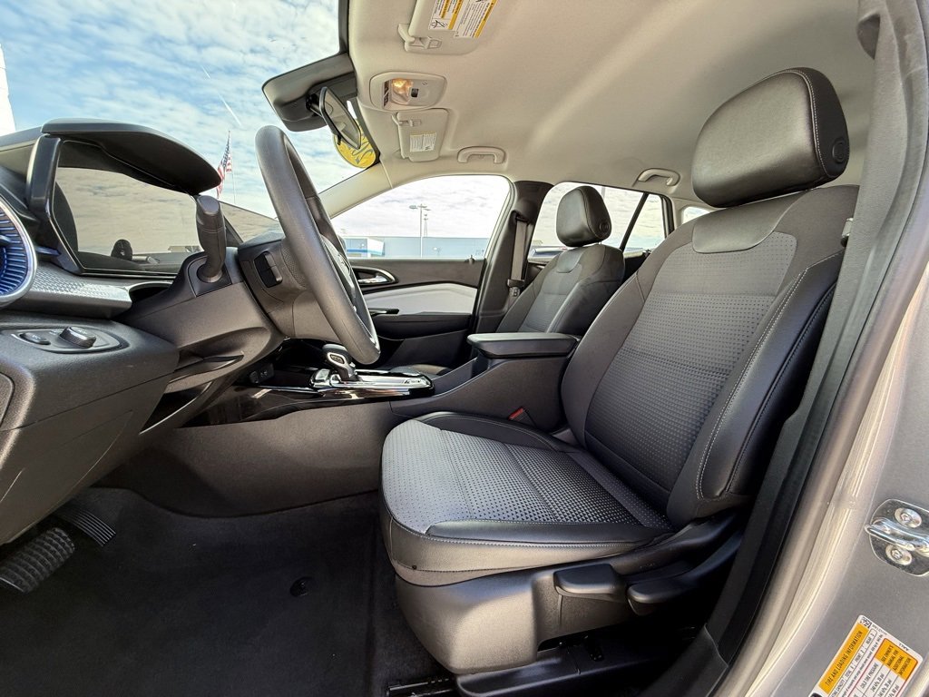 2024 Chevrolet Trax LT photo 9