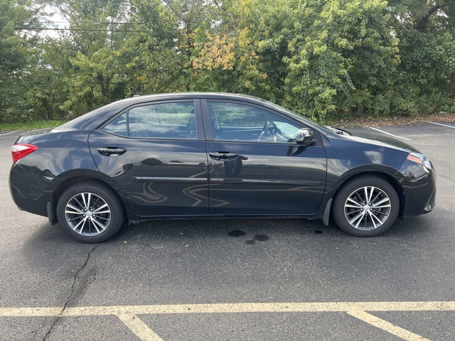Used 2016 Toyota Corolla LE Premium with VIN 2T1BURHE7GC630261 for sale in Irwin, PA