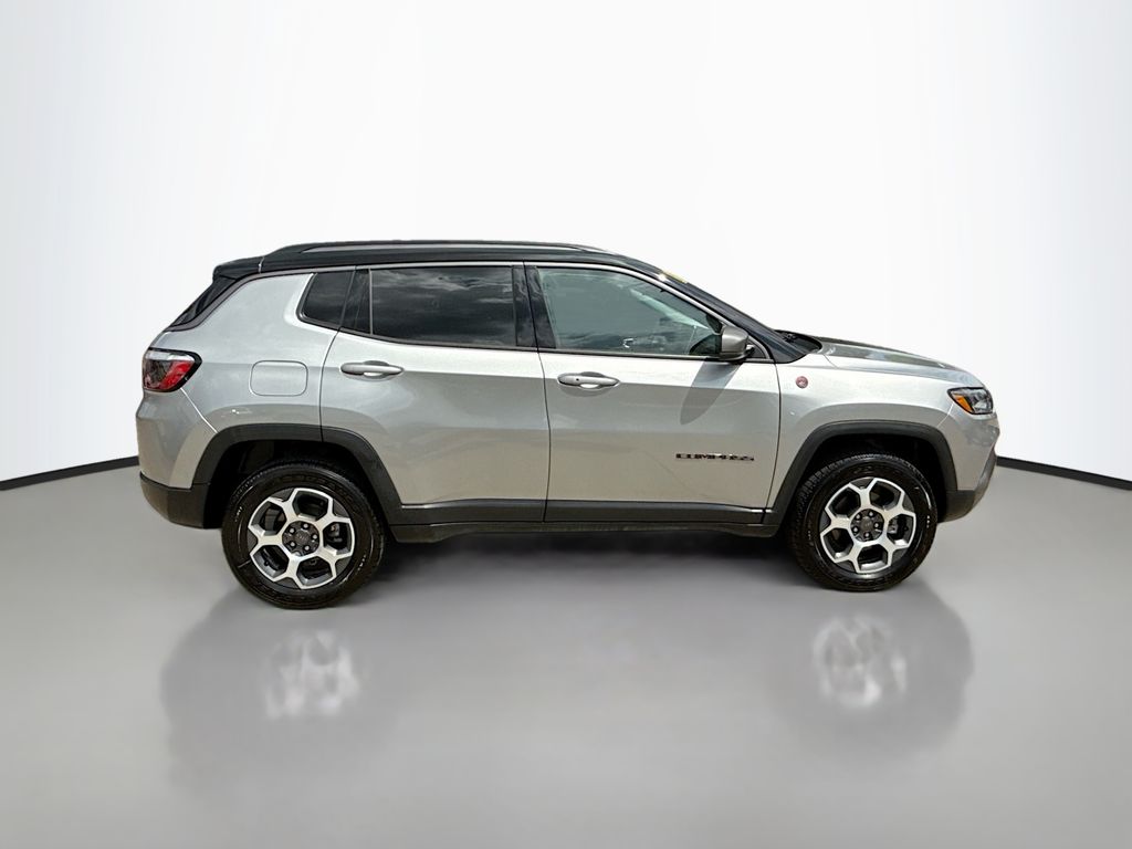 2022 Jeep Compass Trailhawk photo 7
