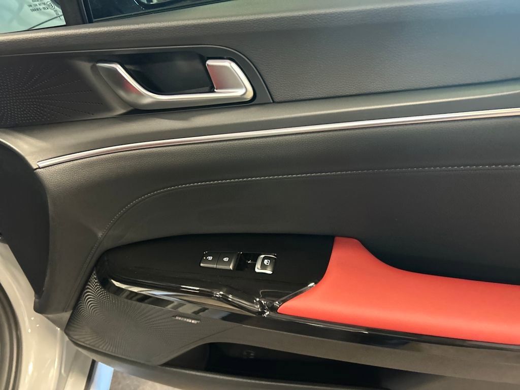 2025 Kia K5 GT-Line photo 28