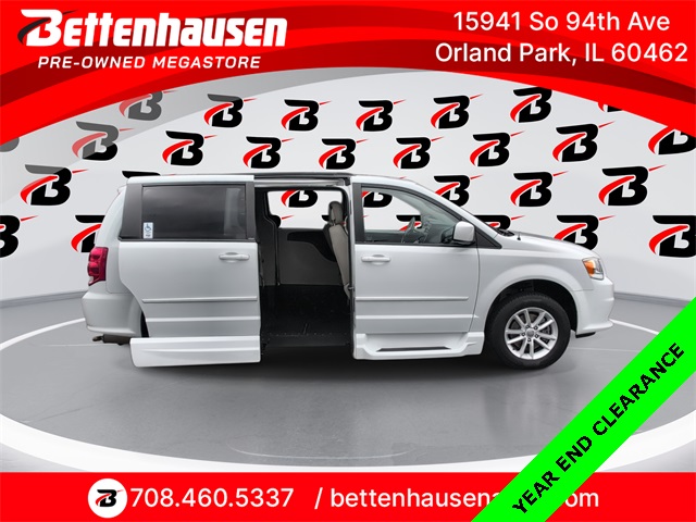 2014 Dodge Grand Caravan SXT's photo
