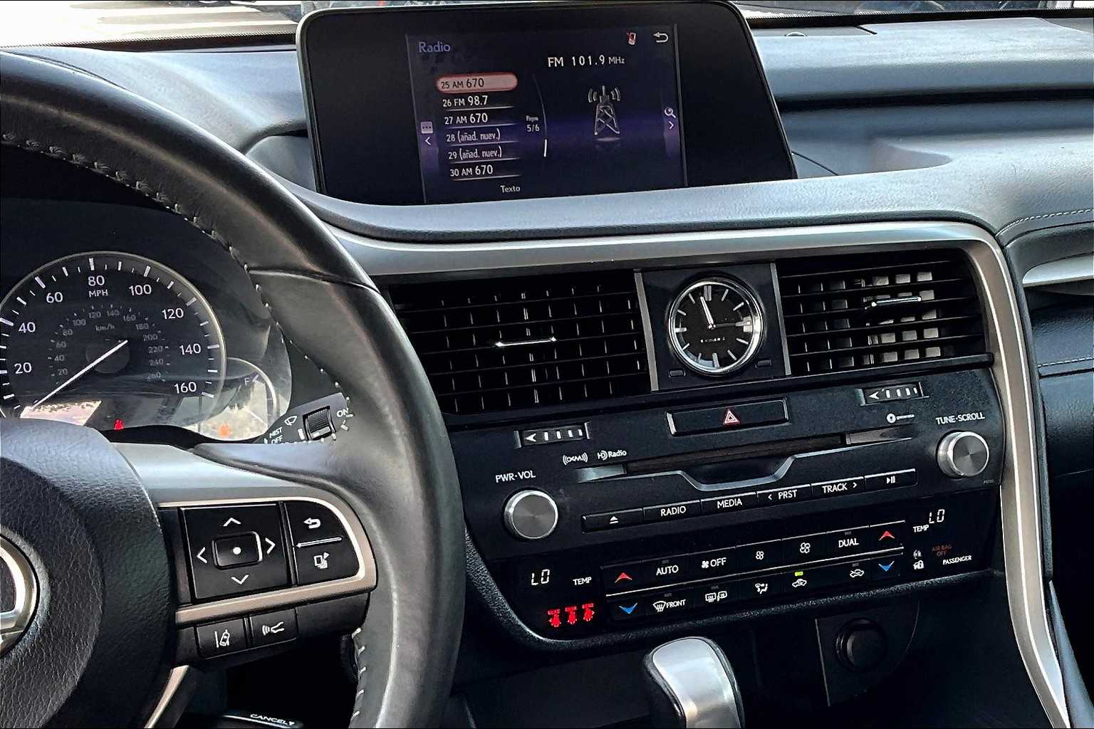 2018 Lexus RX photo 6
