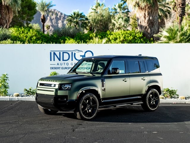 2026 Land Rover Defender X-Dynamic SE's photo