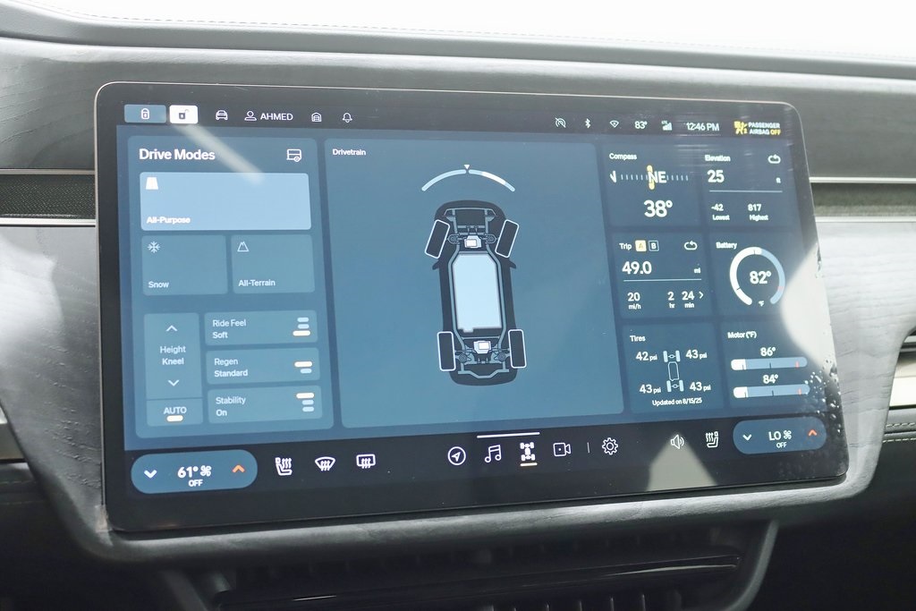 2025 Rivian R1S Adventure photo 15