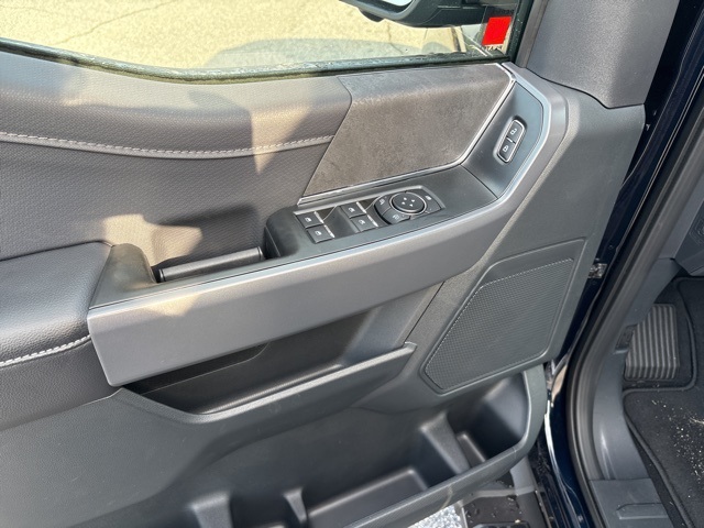 2025 Ford F-150 XLT photo 13