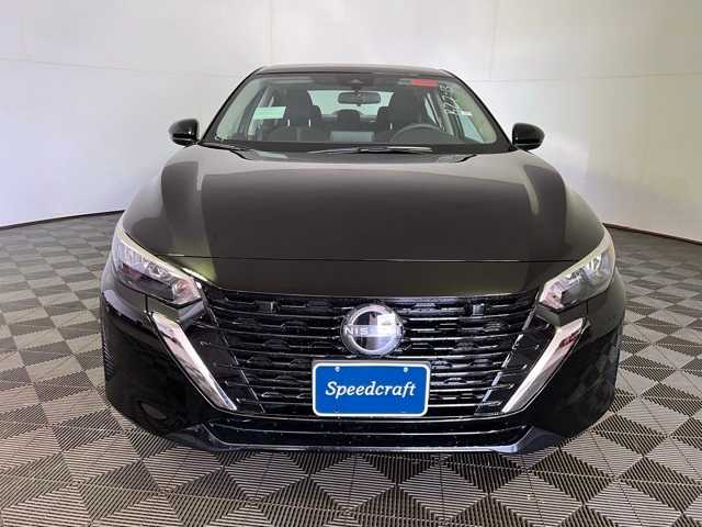 2025 Nissan Sentra SV photo 2