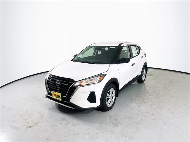 2024 Nissan Kicks S photo 4