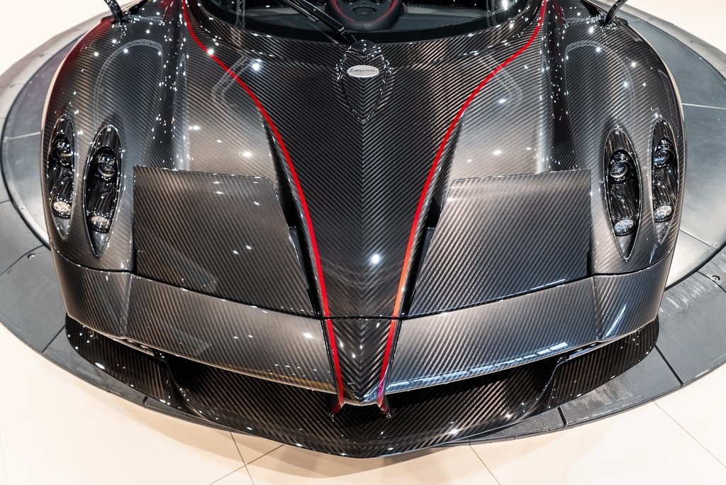 2017 Pagani Huayra photo 12