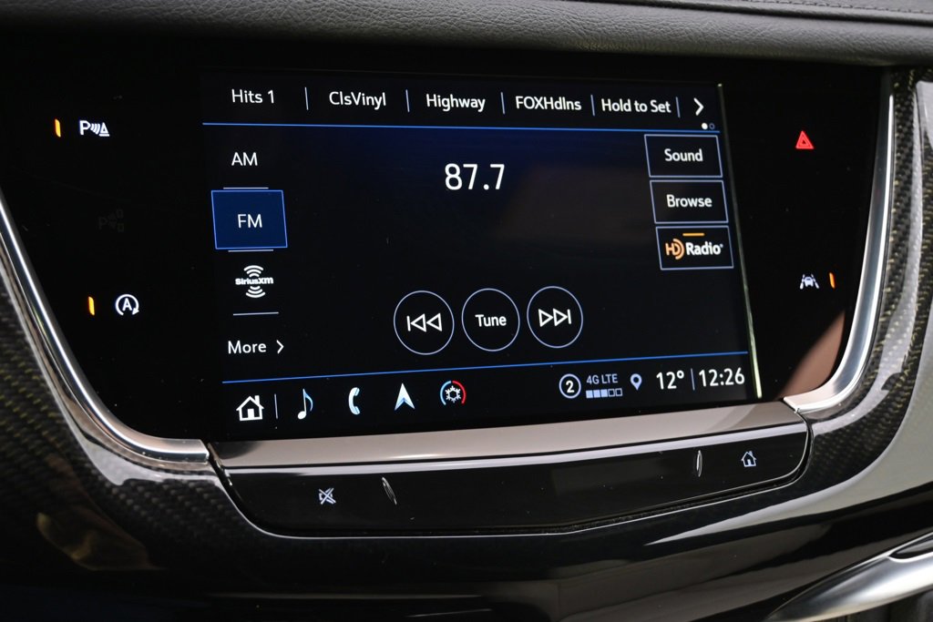 2025 Cadillac XT6 Sport photo 24