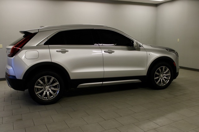 2022 Cadillac XT4 Premium Luxury photo 4
