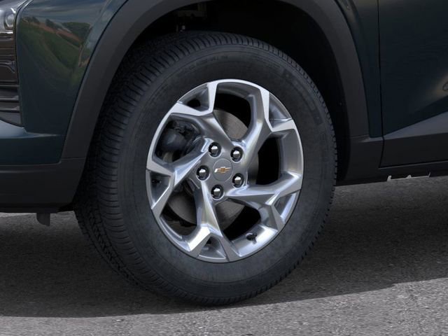 2026 Chevrolet Trax LS photo 3