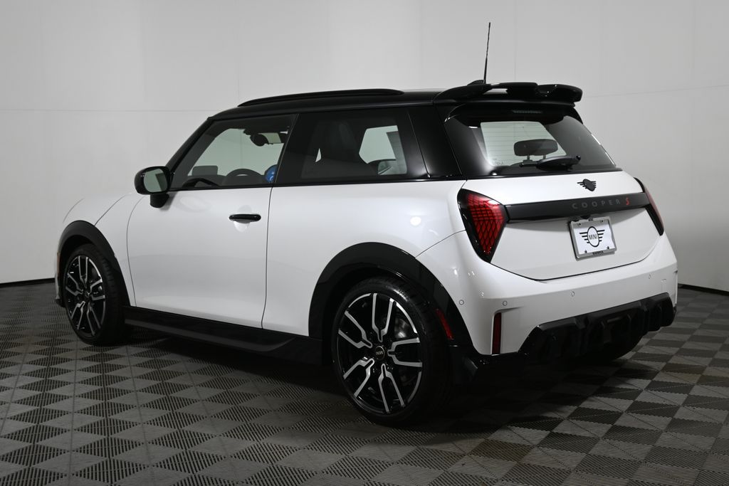 2026 Mini Cooper 2 Door Hardtop S Iconic photo 4