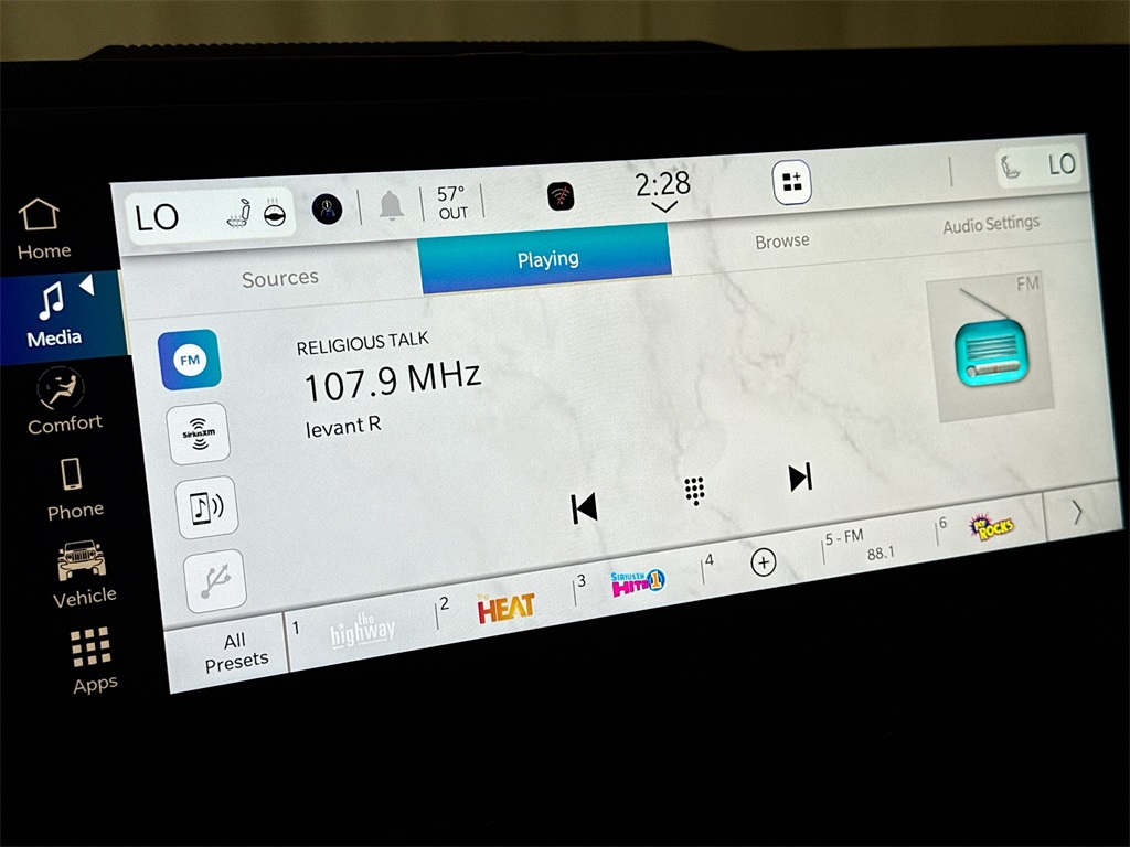 2025 Jeep Wrangler Sport S photo 21