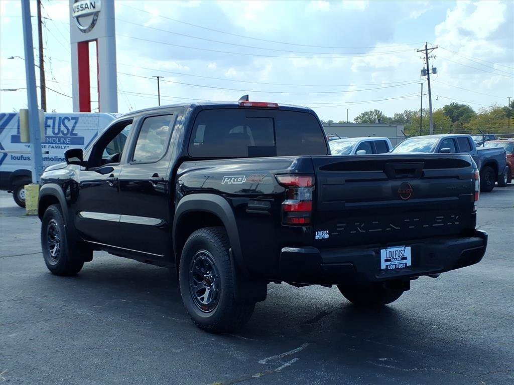 2026 Nissan Frontier Crew Cab PRO-4X photo 4