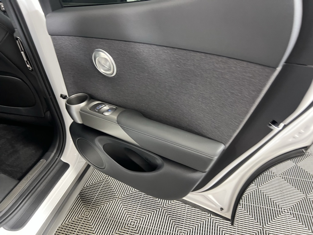 2025 Genesis GV60 RWD photo 26