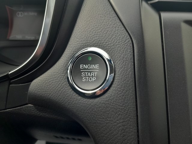 2019 Ford Fusion Energi Titanium photo 19