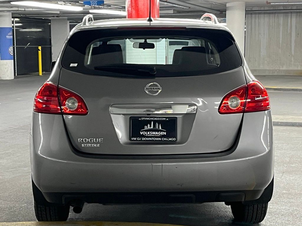 2015 Nissan Rogue Select S photo 26