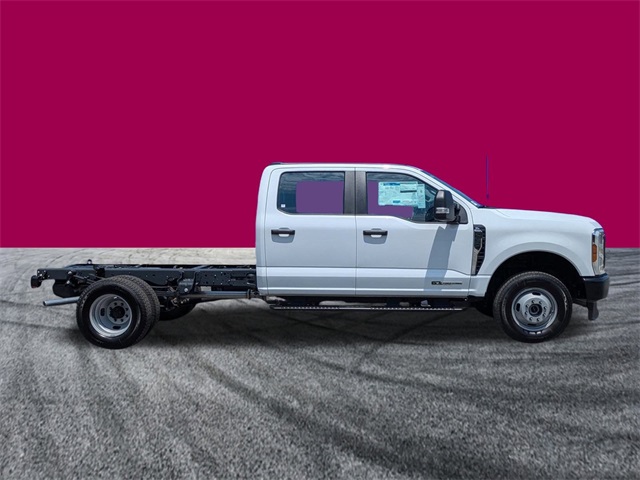 2026 Ford F-350 XL photo 2