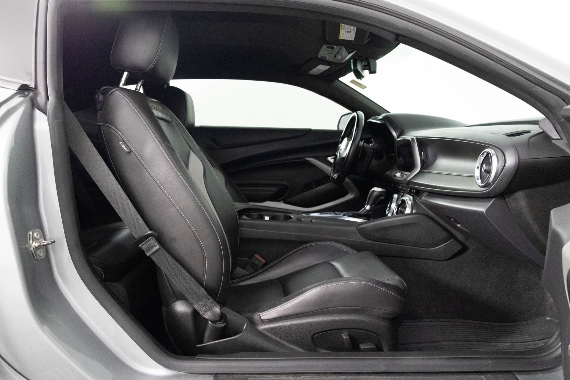 2024 Chevrolet Camaro 2LT photo 26