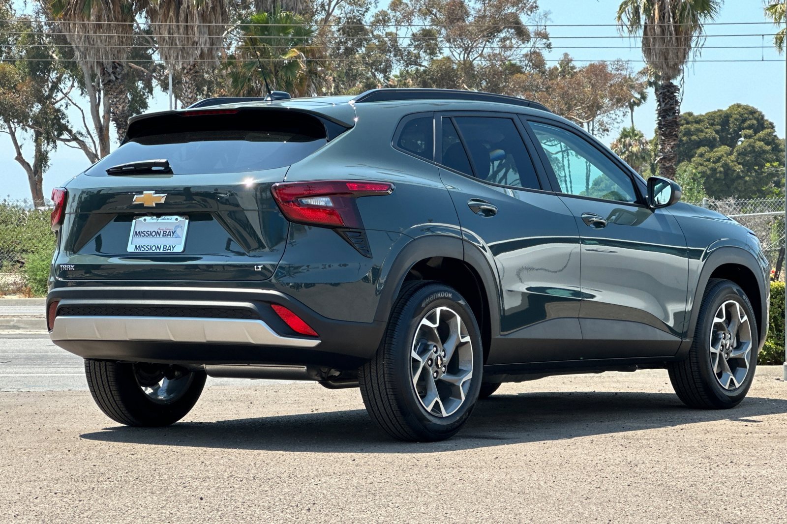 2025 Chevrolet Trax LT photo 4