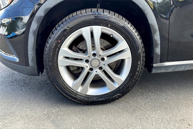 2016 Mercedes Benz GLA 250 photo 2