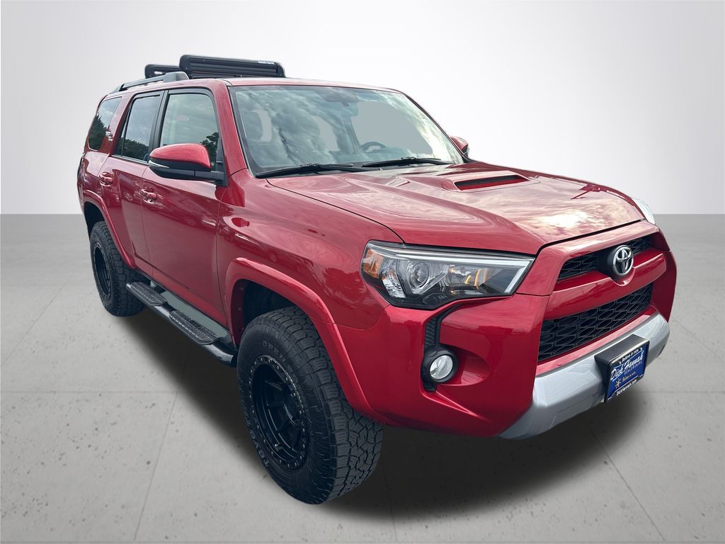2019 Toyota 4Runner TRD Off-Road Premium photo 3