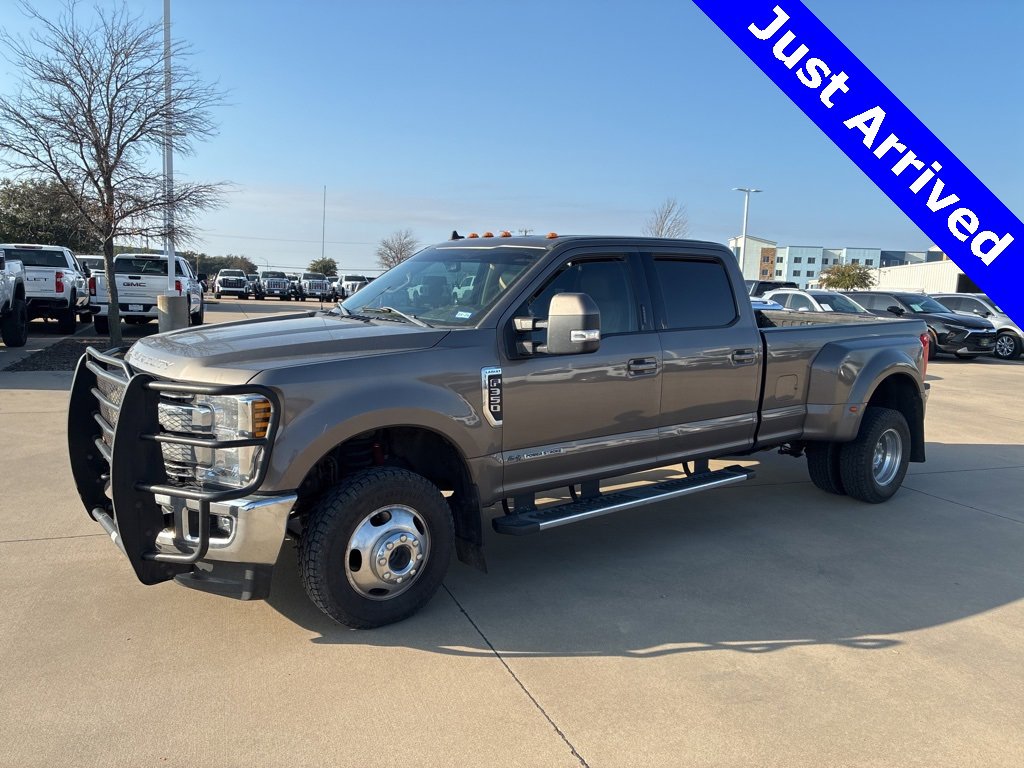 2019 Ford F-350 Super Duty Lariat's photo