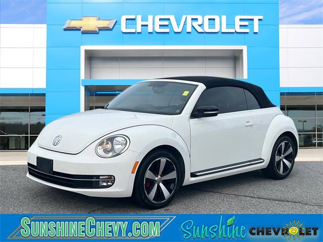2013 Volkswagen Beetle 2.0's photo