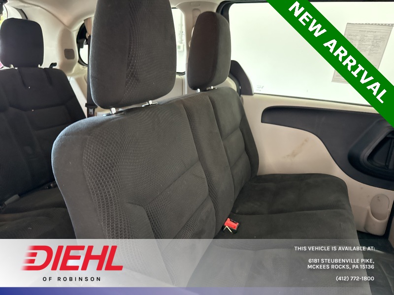 2017 Dodge Grand Caravan SE photo 3