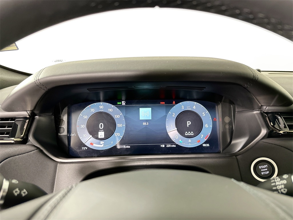 2026 Land Rover Range Rover Velar SE photo 15