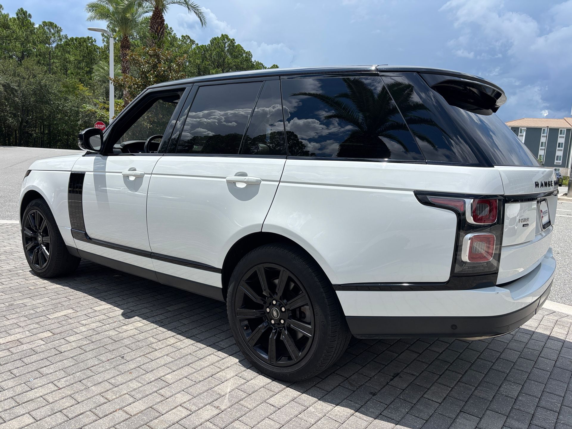 2022 Land Rover Range Rover HSE Westminster Edition photo 12